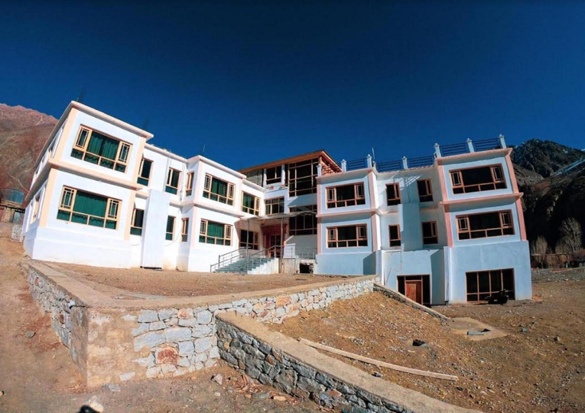 Hotel The Nun-Kun Residency Kargil Zewnętrze zdjęcie