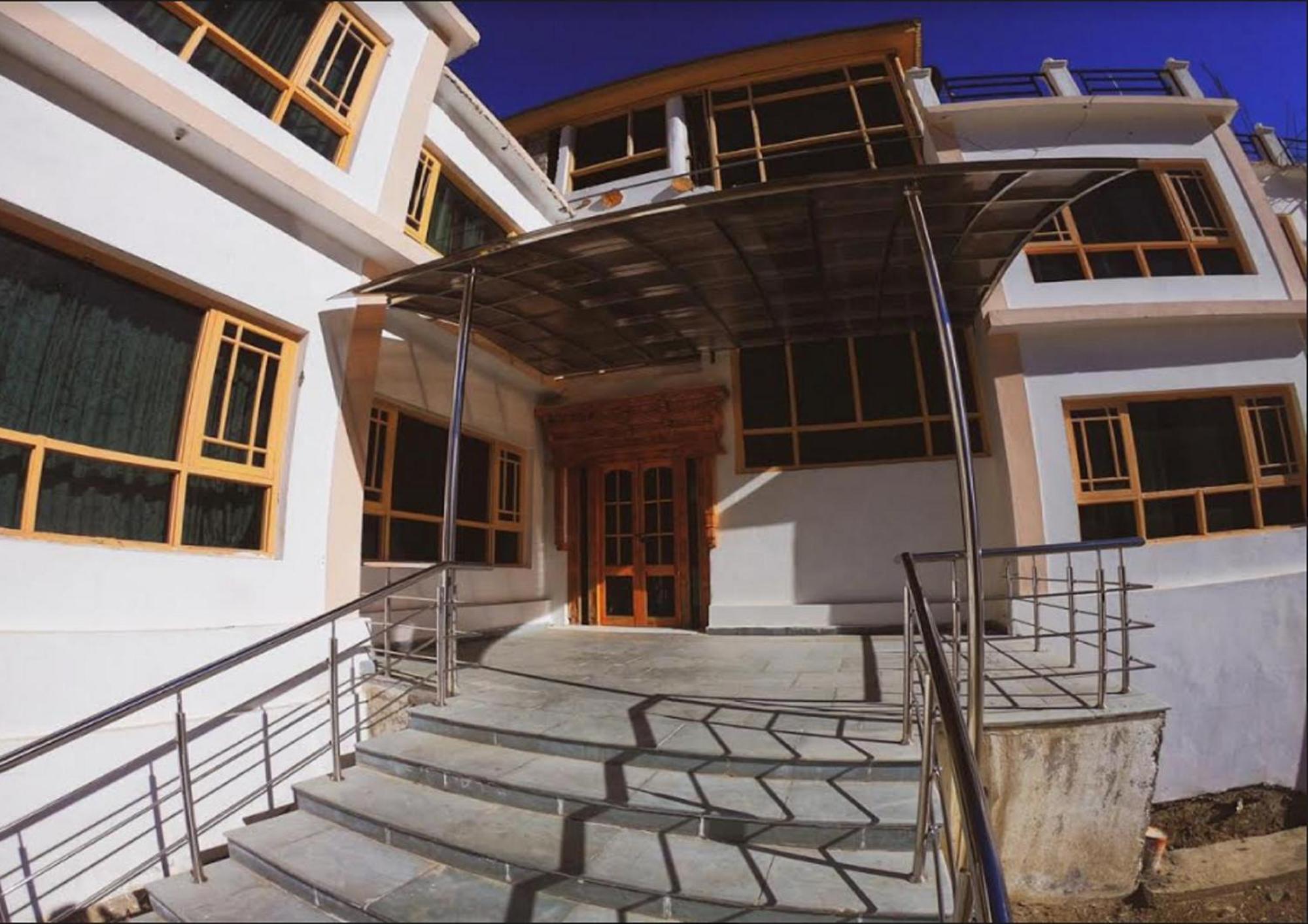 Hotel The Nun-Kun Residency Kargil Zewnętrze zdjęcie