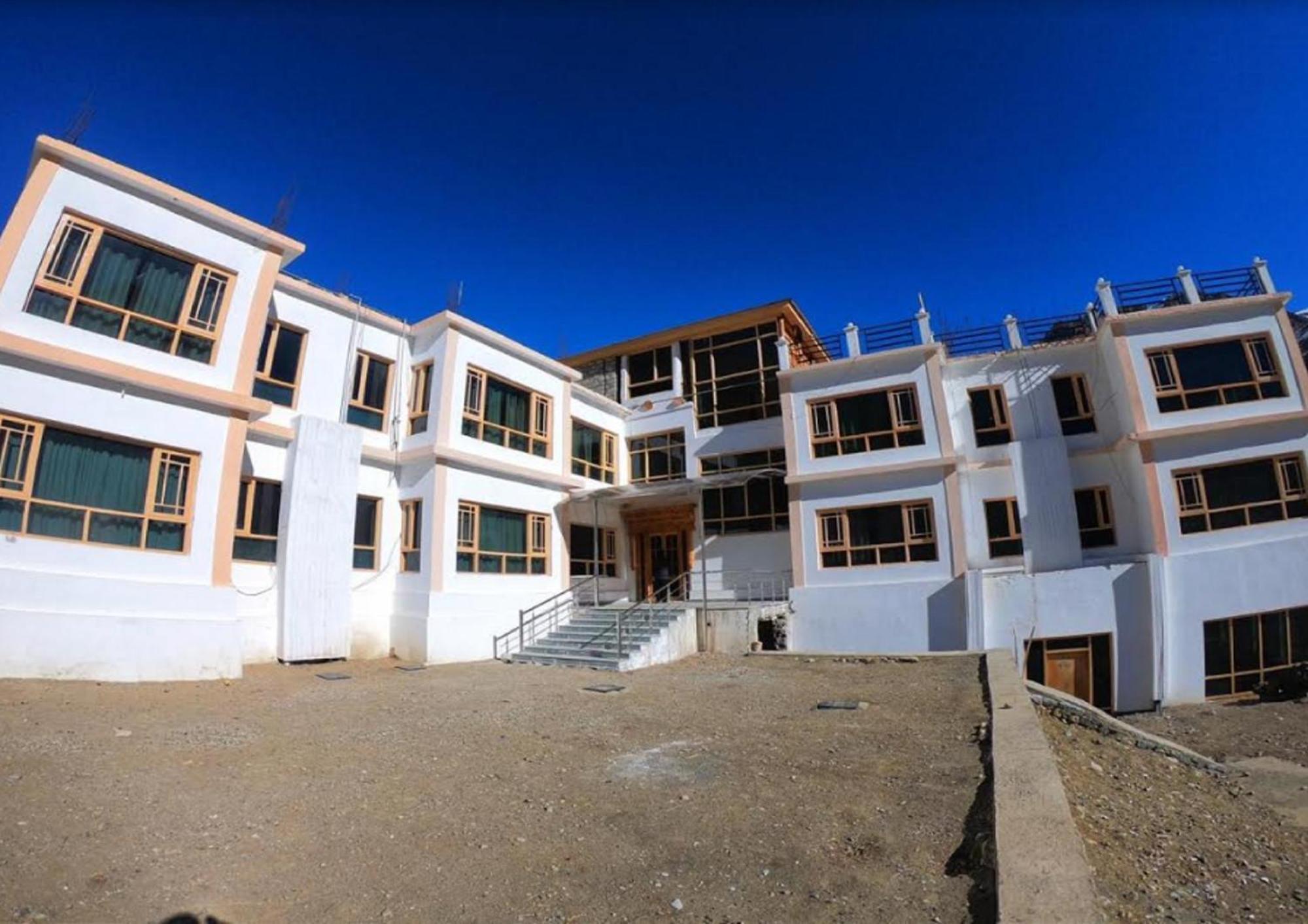 Hotel The Nun-Kun Residency Kargil Zewnętrze zdjęcie